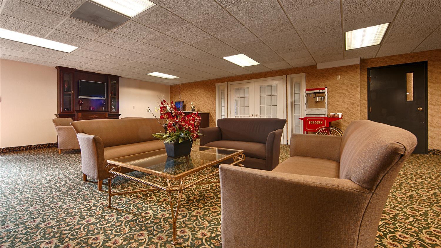 Rodeway Inn Barboursville Экстерьер фото